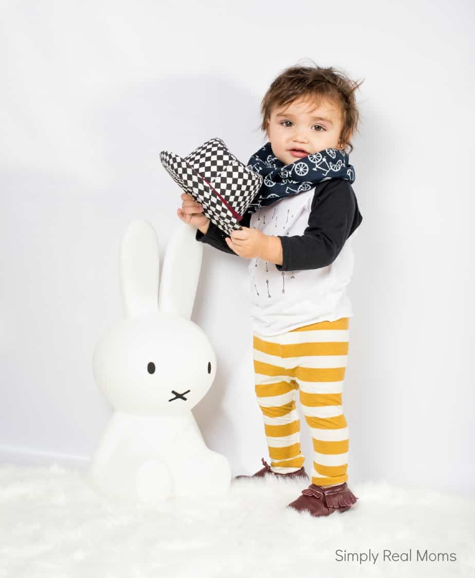 the striped fig shirt, scarf, little spoons