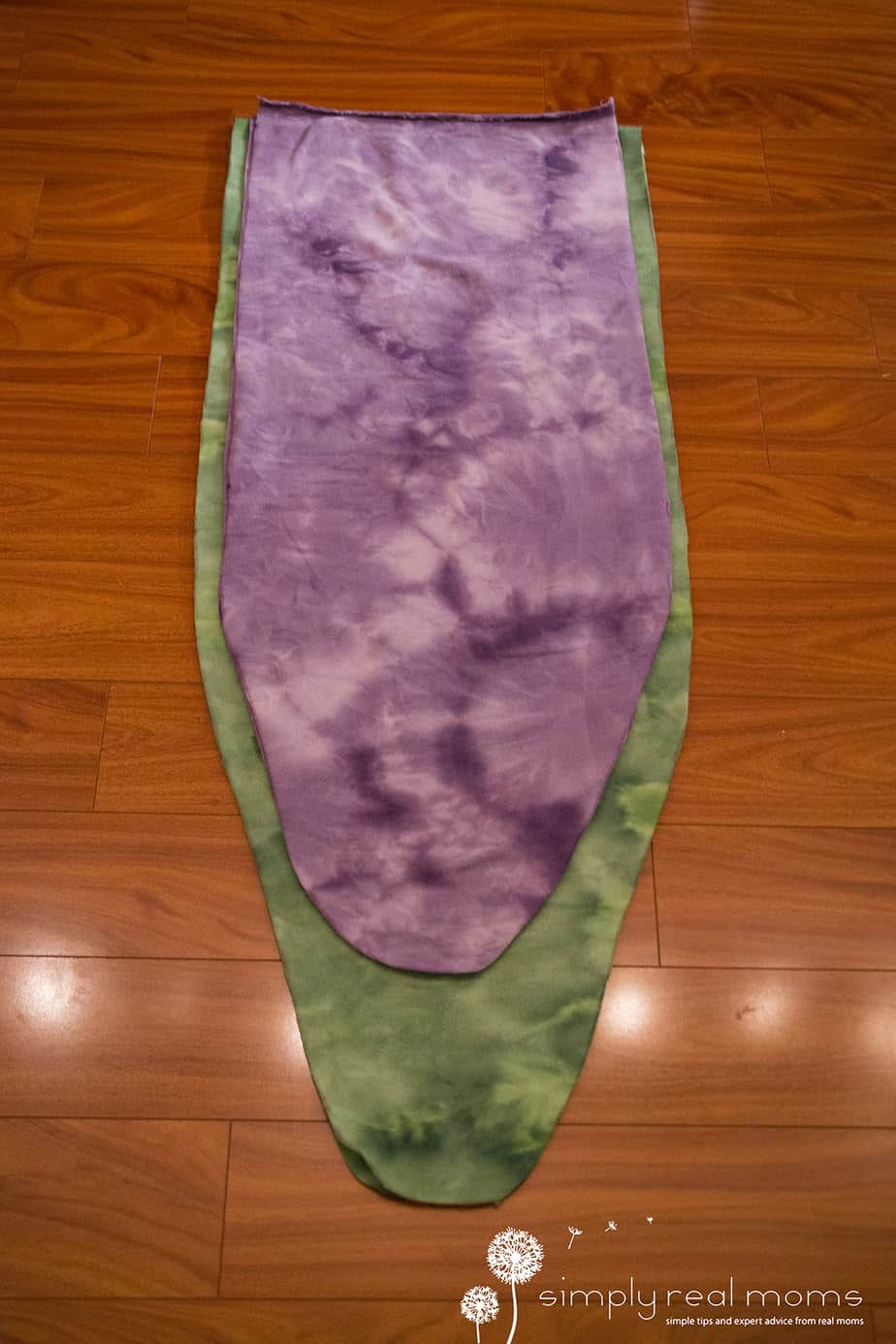 DIY Fleece Mermaid Tail Blanket