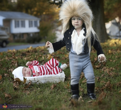sibling-costume-idea-labrynth