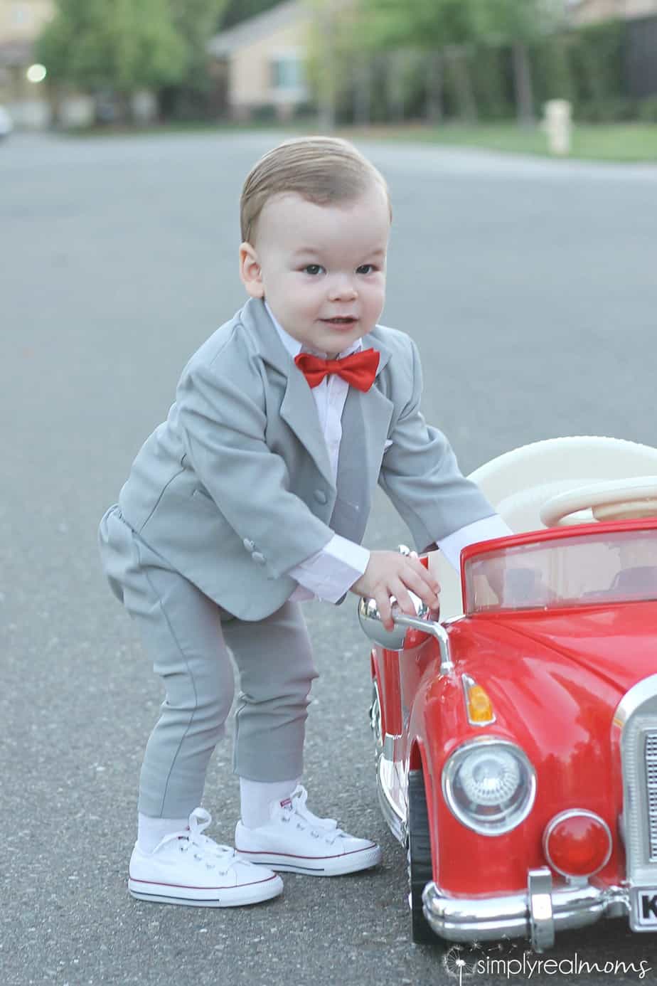 toddler-costume-pee-wees-big-holiday