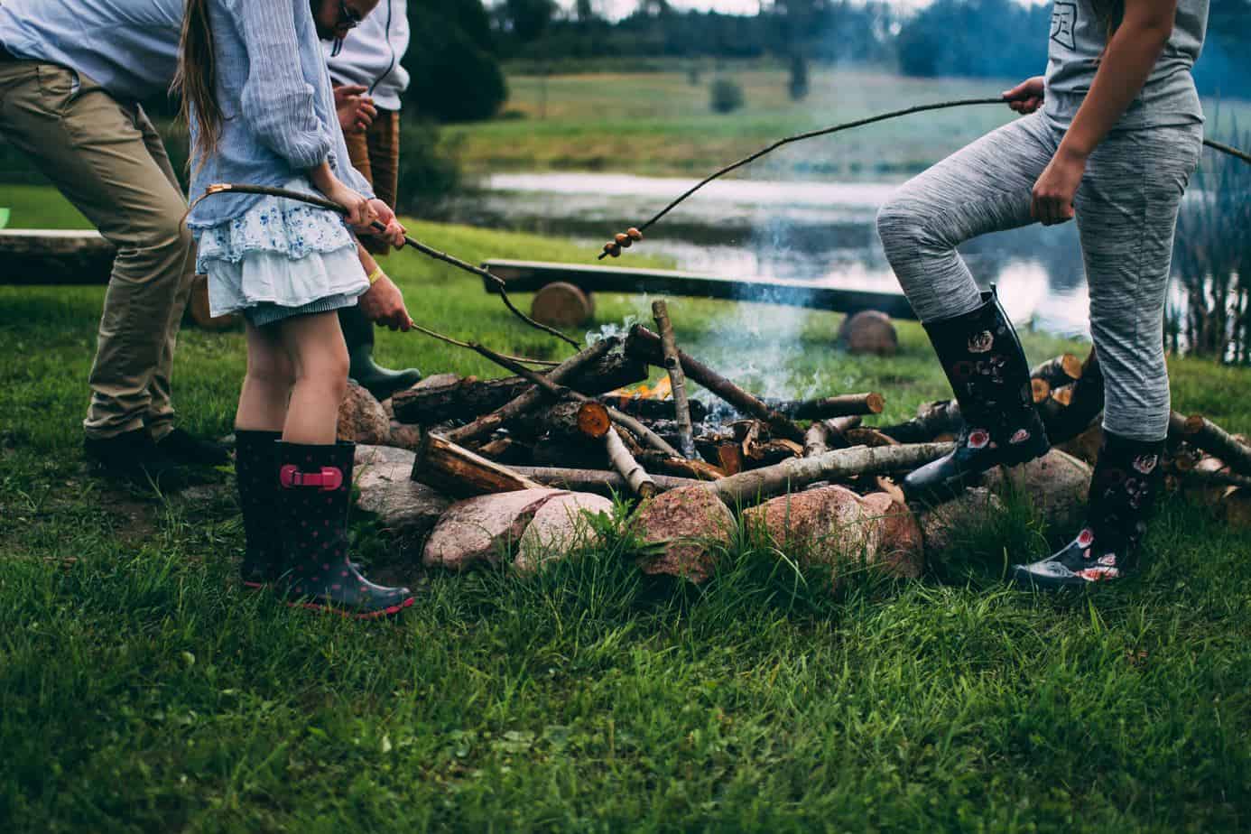 9 Ways to Unplug and Spend Time as a Family
