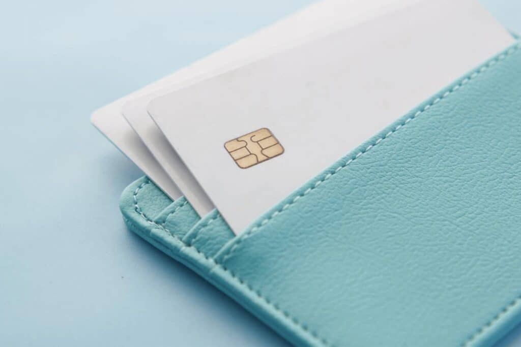 The Best Free Debit Cards for Kids To Teach Them About Money