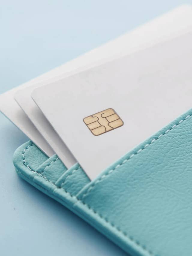 Best Credit Cards for Kids Building Credit & Money Habits Story