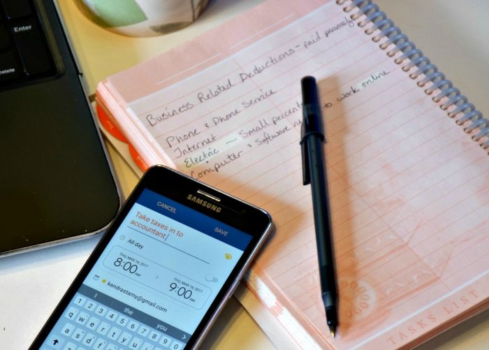 Making Tax Time Work as a Blogger and Direct Sales Rep #ad #YourTaxCash