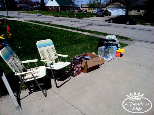 Garage sale ideas. Put kids toys and big items outside to attract more customers.