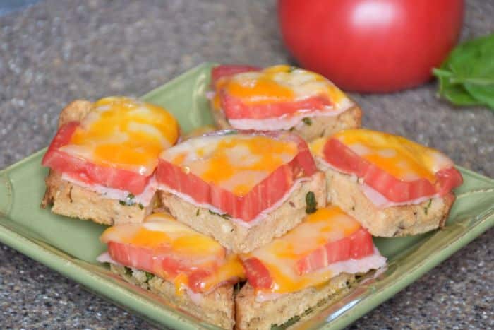 Simple summer tomato sandwiches that are amazing!