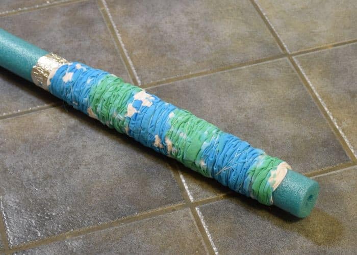 Make a tie dye tablecloth shibori style