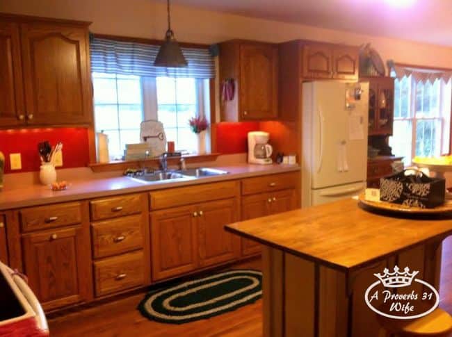 Jane's cozy kitchen makeover -after!