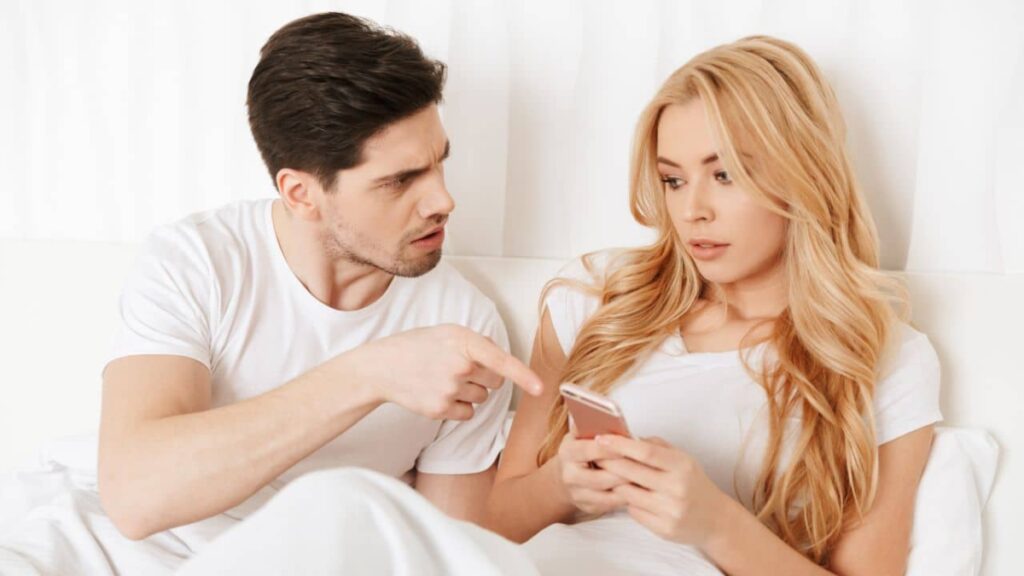 10 Things That Scream “We’re Not Going To Last Long” for Couples