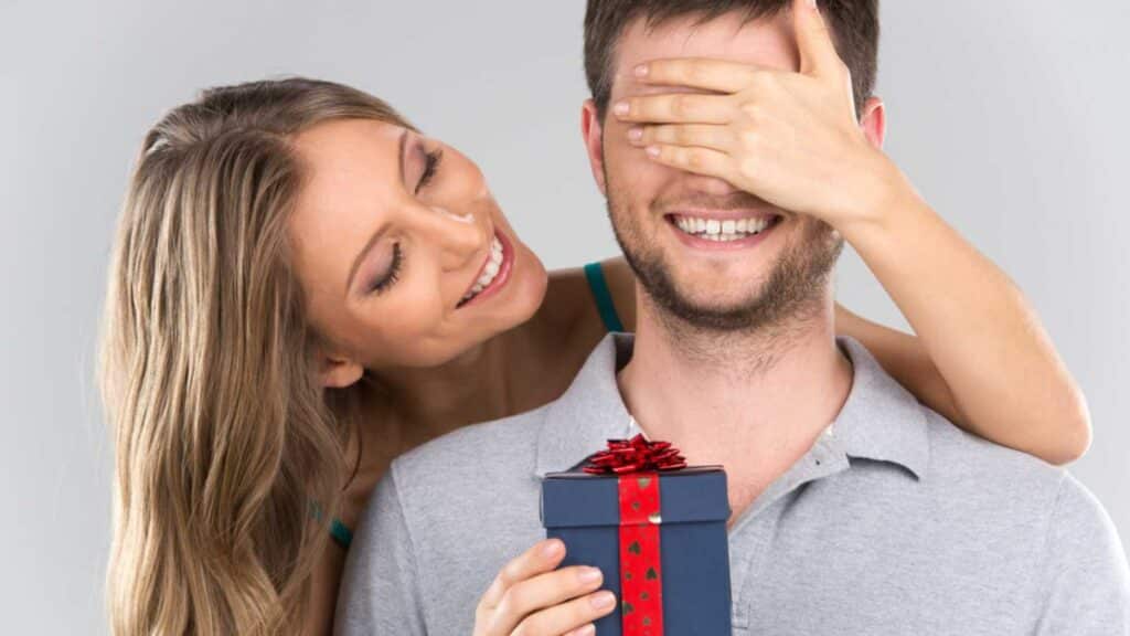 10 Thoughtful Gifts People Still Have From Their Ex-Partners